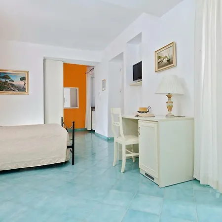 Parco Vittoria Holidays House Pensionat 2*