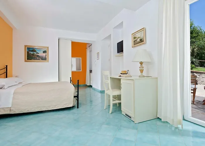 Parco Vittoria Holidays House Affittacamere 4*